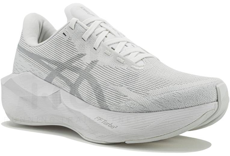 Asics Novablast 6, chaussure de running pour préparer un premier 10 km